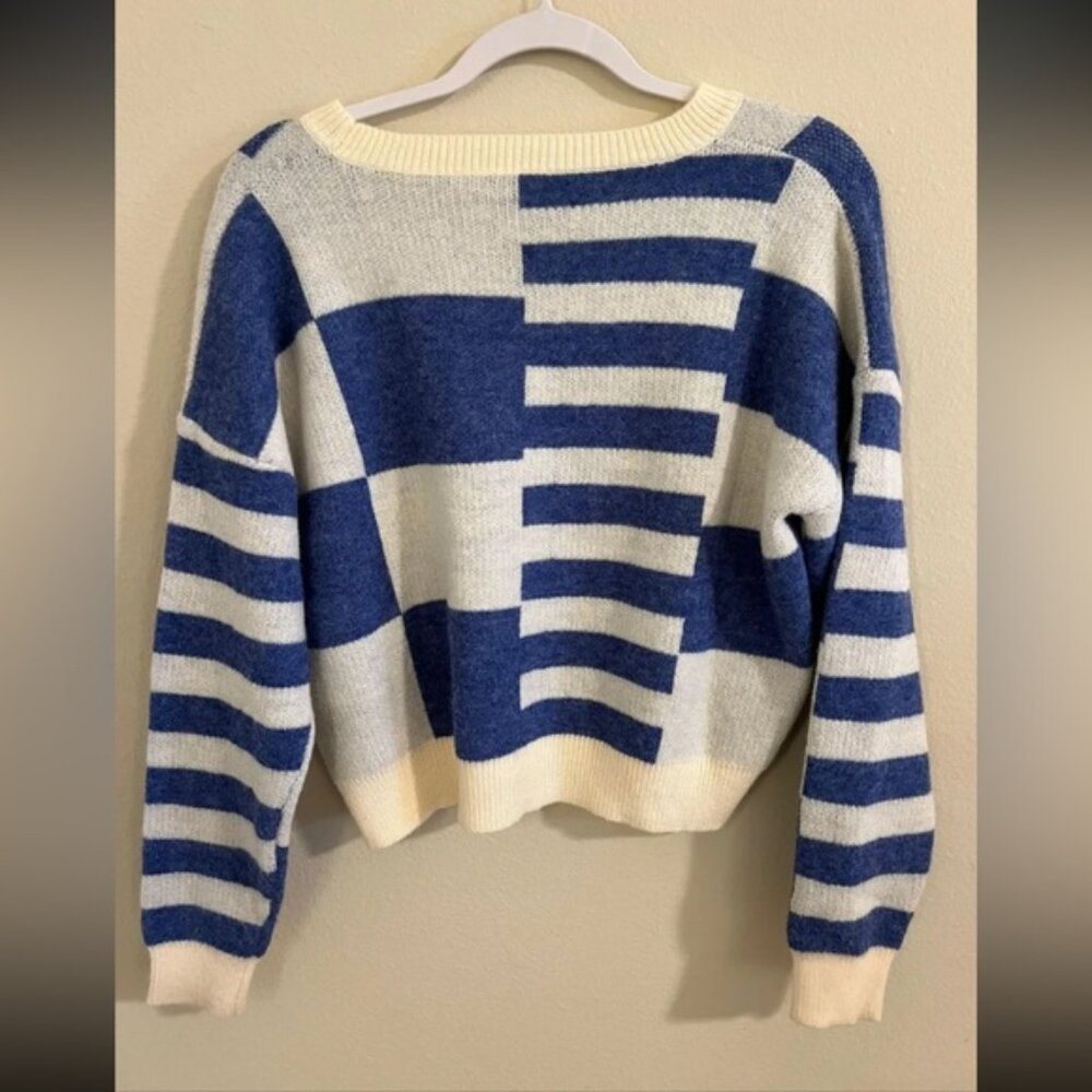 Women’s Sweater